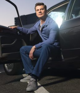 Simplified Bespoke by ZAVATE: Croitoria Modernă pentru Bărbatul Exigent